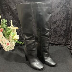 Elegant Black Knee-High Women's Boots